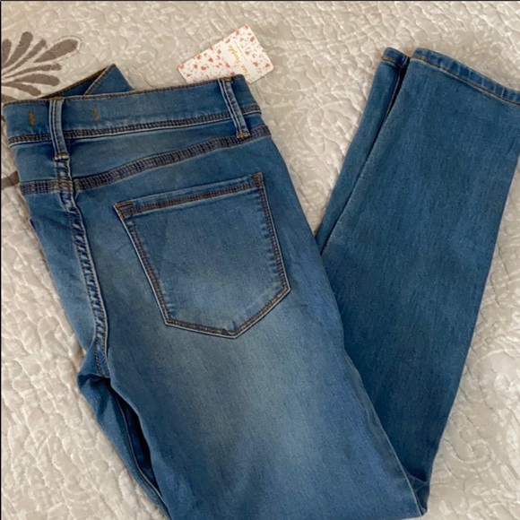 Free People High Waisted Light Wash Jeans - Picture 4 of 5